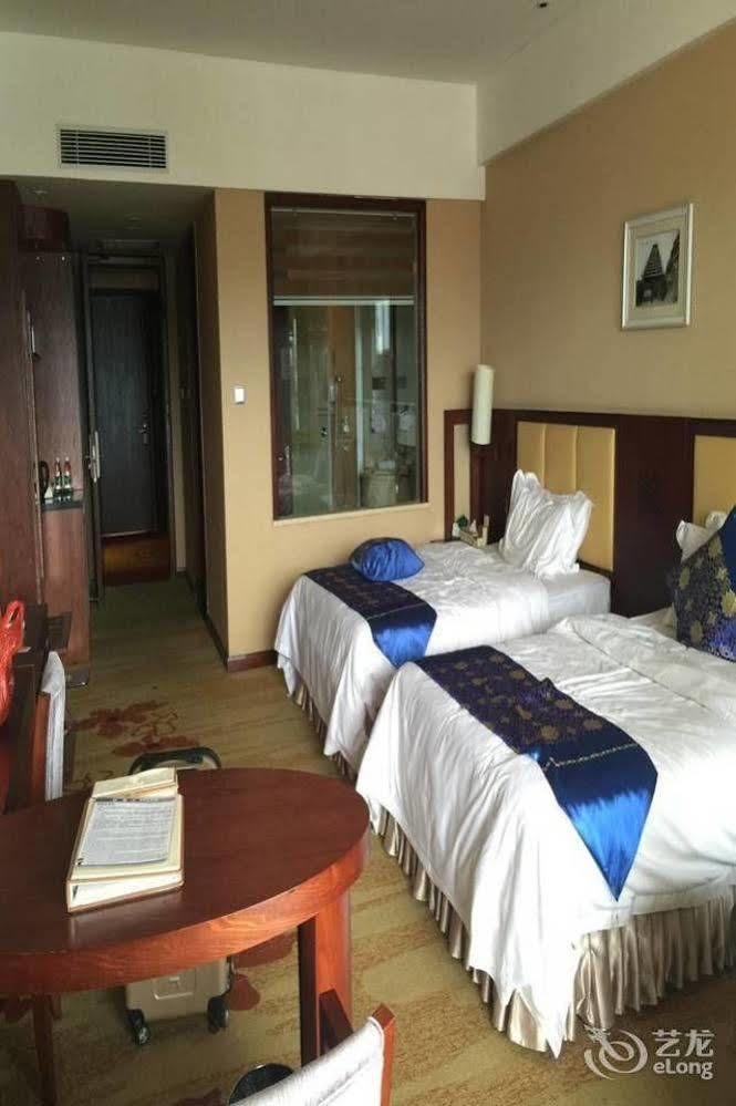 Liuzhou Sanjiangxian Dongxiangguo Hotel Dış mekan fotoğraf