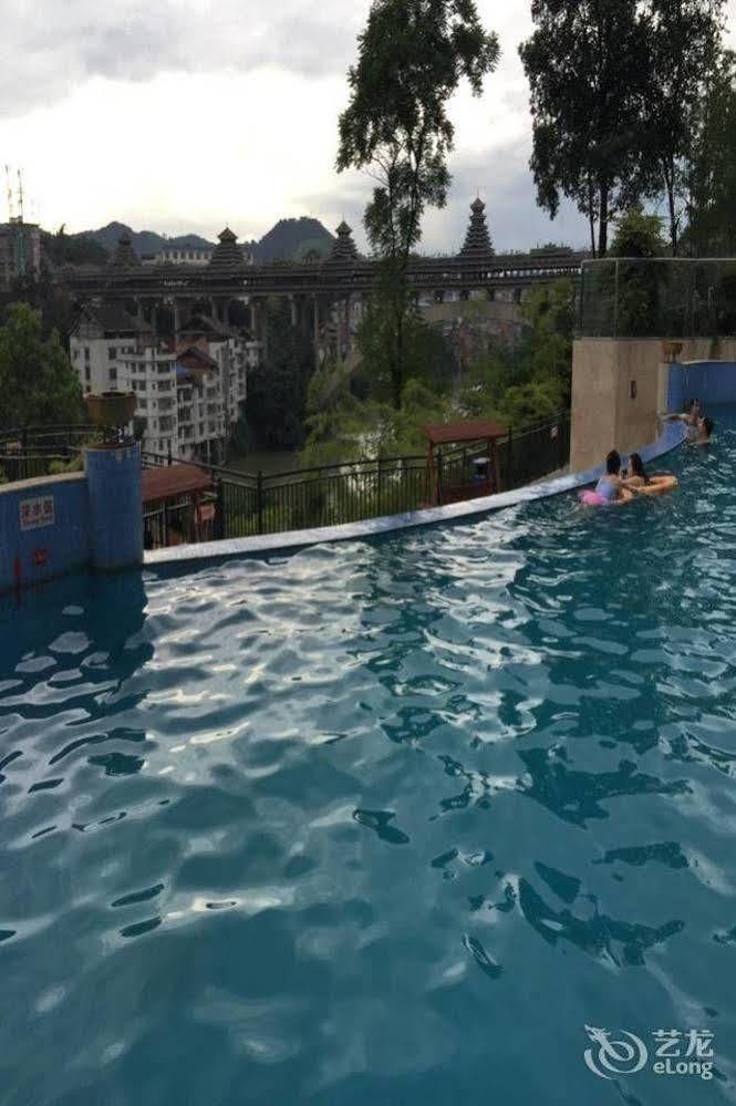 Liuzhou Sanjiangxian Dongxiangguo Hotel Dış mekan fotoğraf
